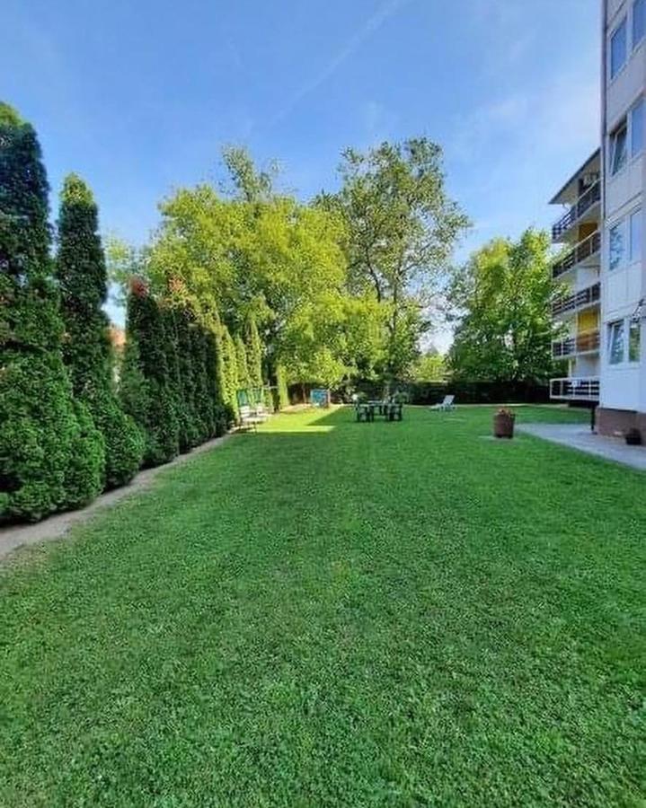 Silver Lodge Ezuestpart Apartman Siófok Exteriör bild